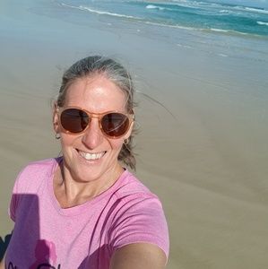 Meet your Posher, Sharon